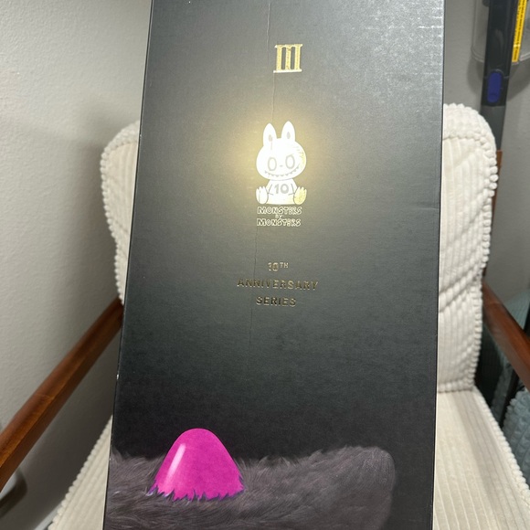 The Monsters 10th Anniversary Series Zimomo Vinyl Plush Doll.New in box. - Picture 11 of 16